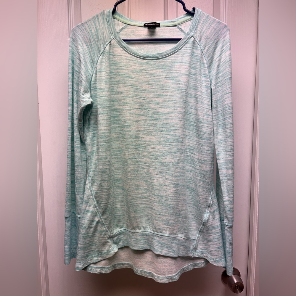 Champion Elite Women’s Long Sleeve Lightweight Top – Size M